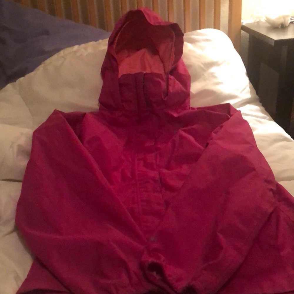 Girls size 10-12 (Medium) Northface Rain Jacket